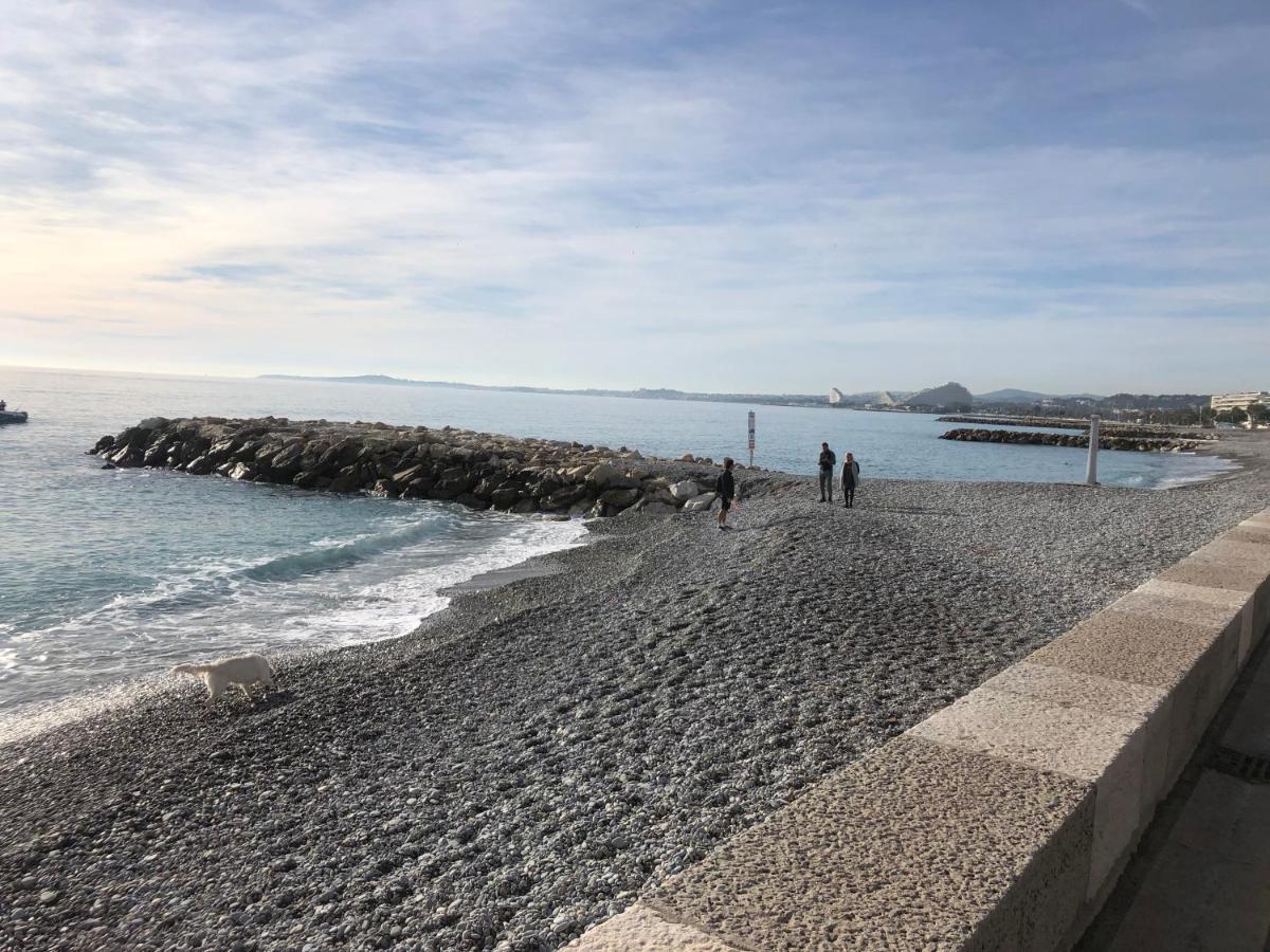 Front De Mer,Plage, Piscine, Parking Cagnes-sur-Mer Dış mekan fotoğraf