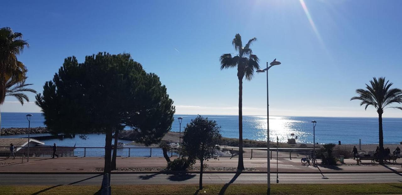 Front De Mer,Plage, Piscine, Parking Cagnes-sur-Mer Dış mekan fotoğraf