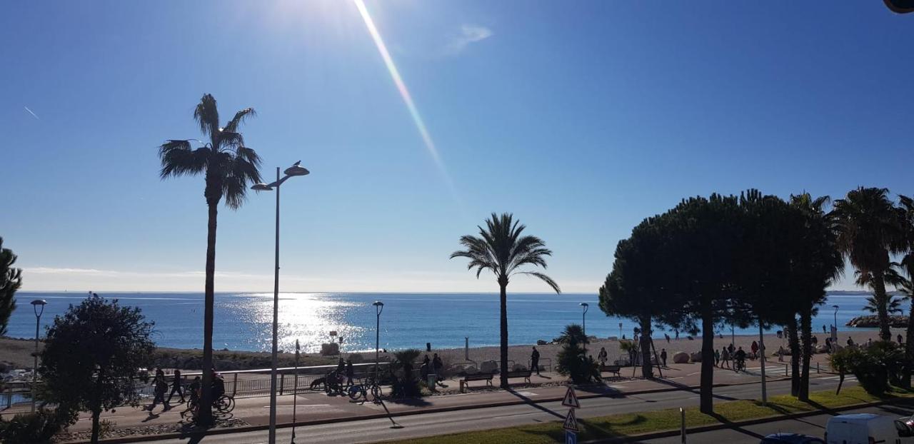Front De Mer,Plage, Piscine, Parking Cagnes-sur-Mer Dış mekan fotoğraf