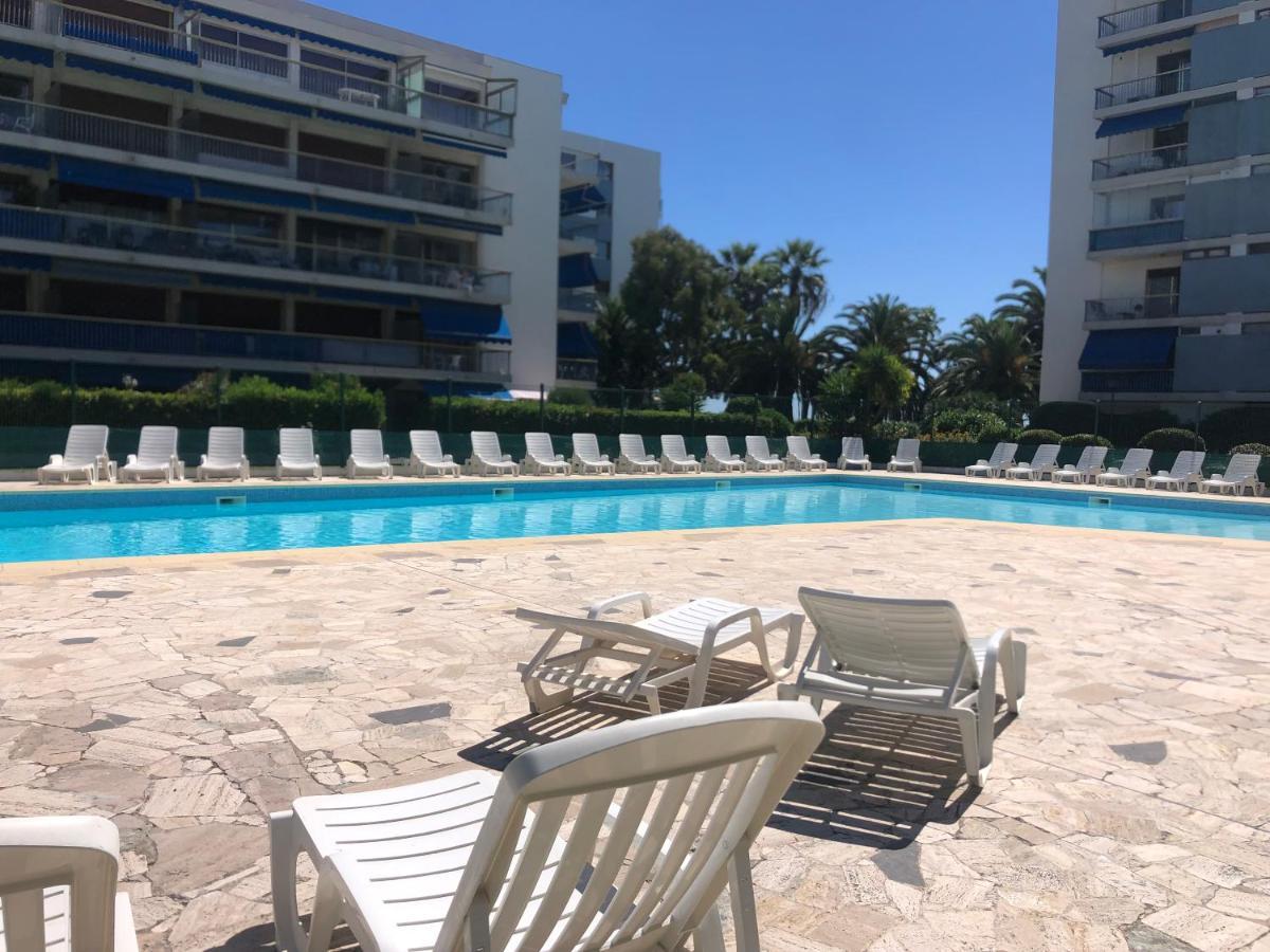Front De Mer,Plage, Piscine, Parking Cagnes-sur-Mer Dış mekan fotoğraf
