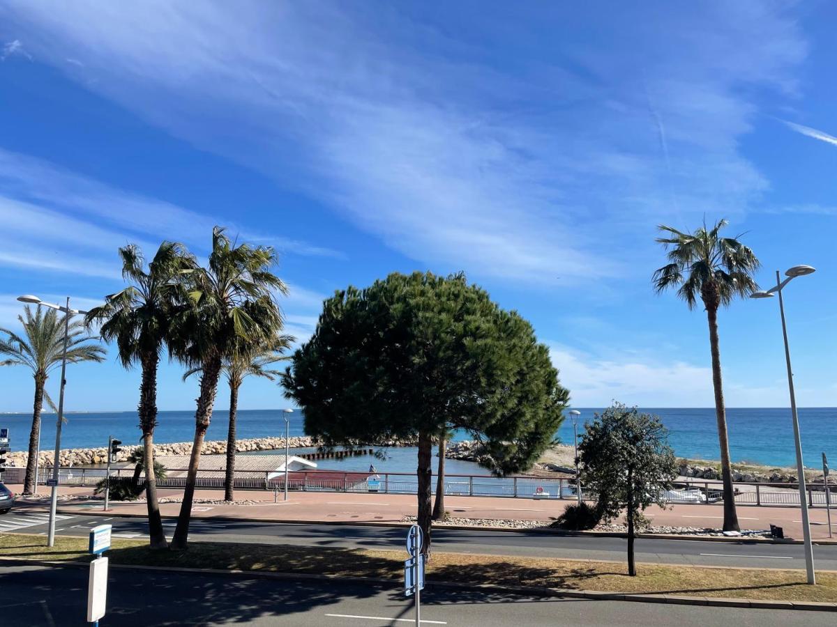 Front De Mer,Plage, Piscine, Parking Cagnes-sur-Mer Dış mekan fotoğraf