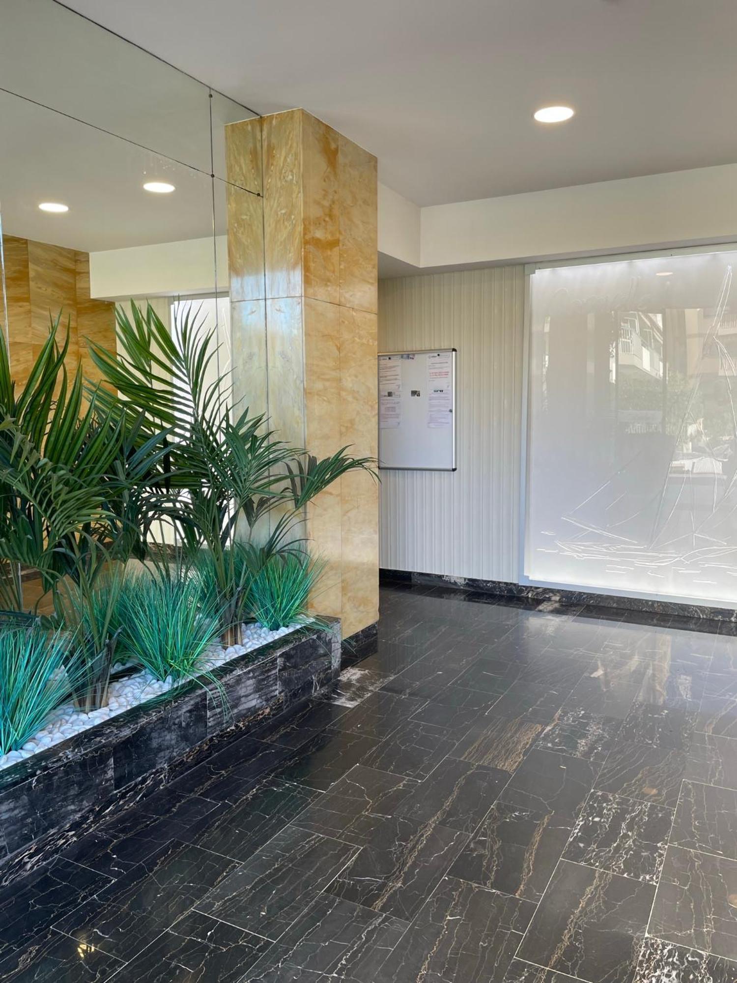 Front De Mer,Plage, Piscine, Parking Cagnes-sur-Mer Dış mekan fotoğraf
