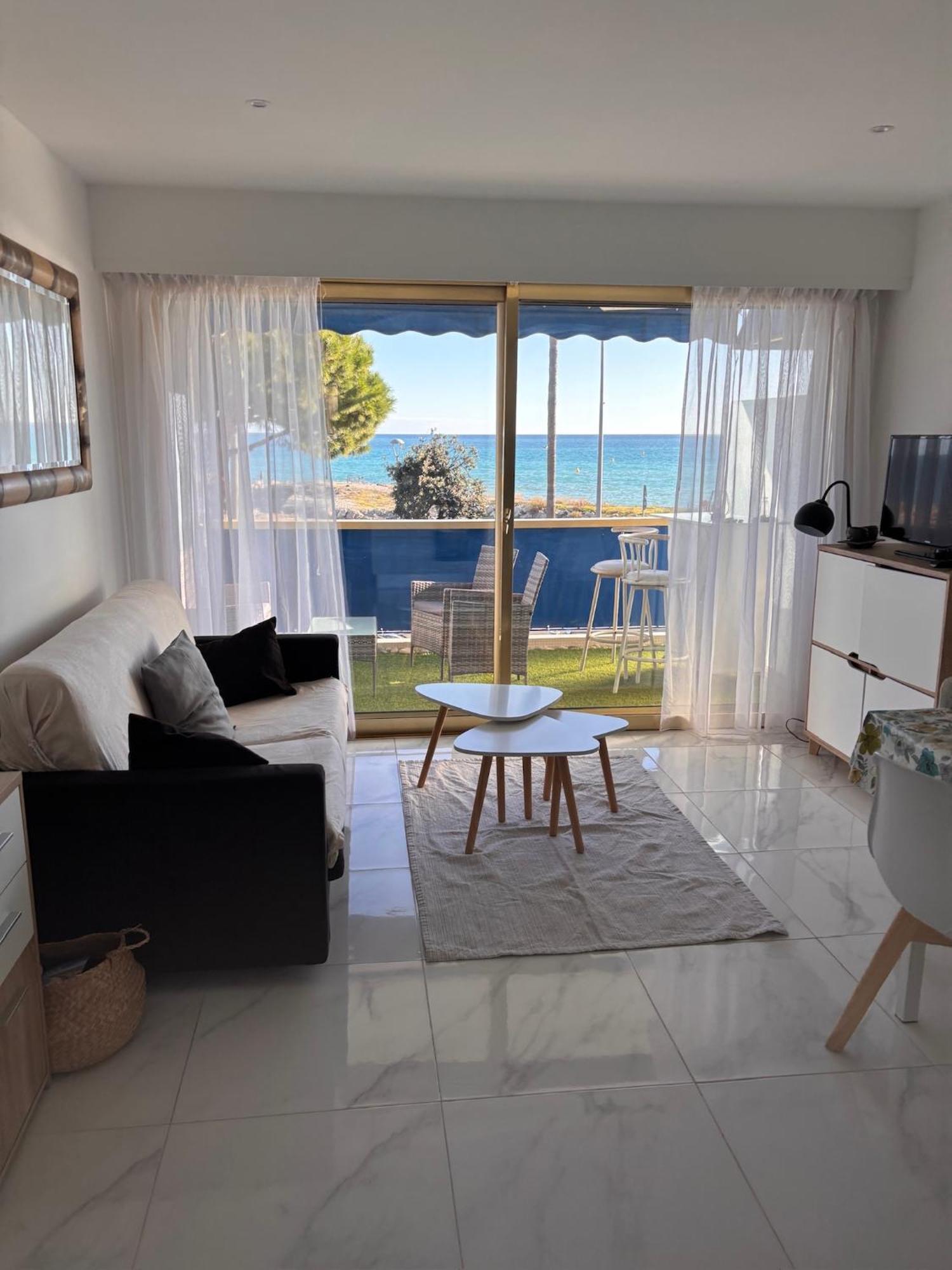 Front De Mer,Plage, Piscine, Parking Cagnes-sur-Mer Dış mekan fotoğraf